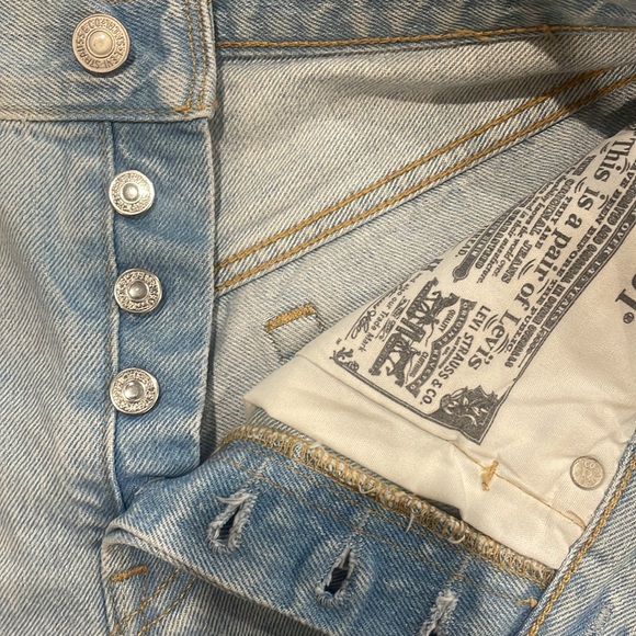 Levi’s 501 denim shorts - Picture 2 of 3